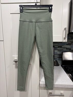 Beyond Yoga high rise green leggings